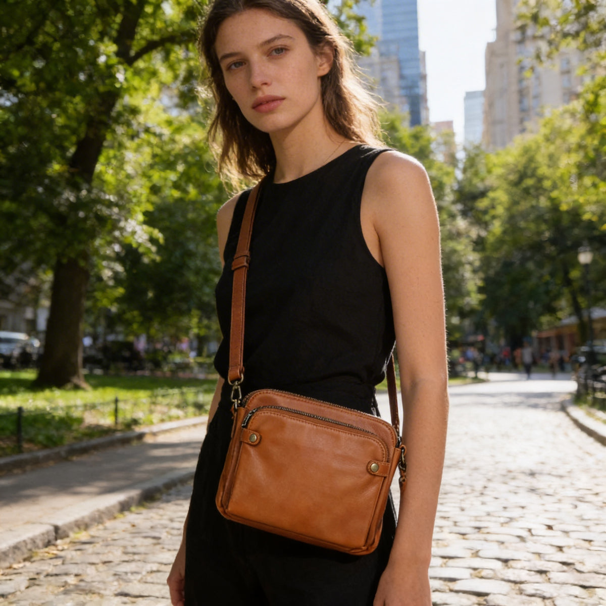 Freya | Women’s Crossbody Bag With Zip Closure And Compact Shape | Everyday
